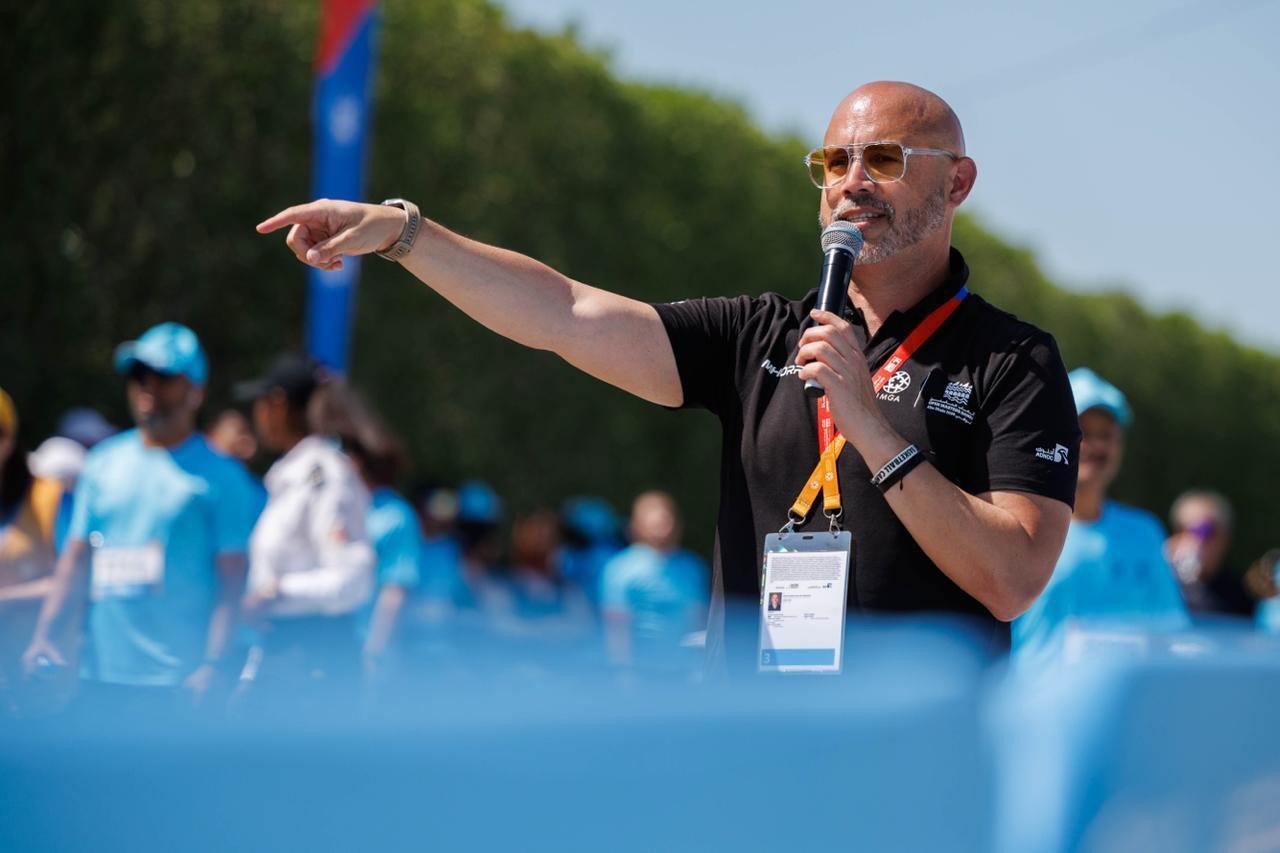 Coach pointing at tactics during an On The Mic session